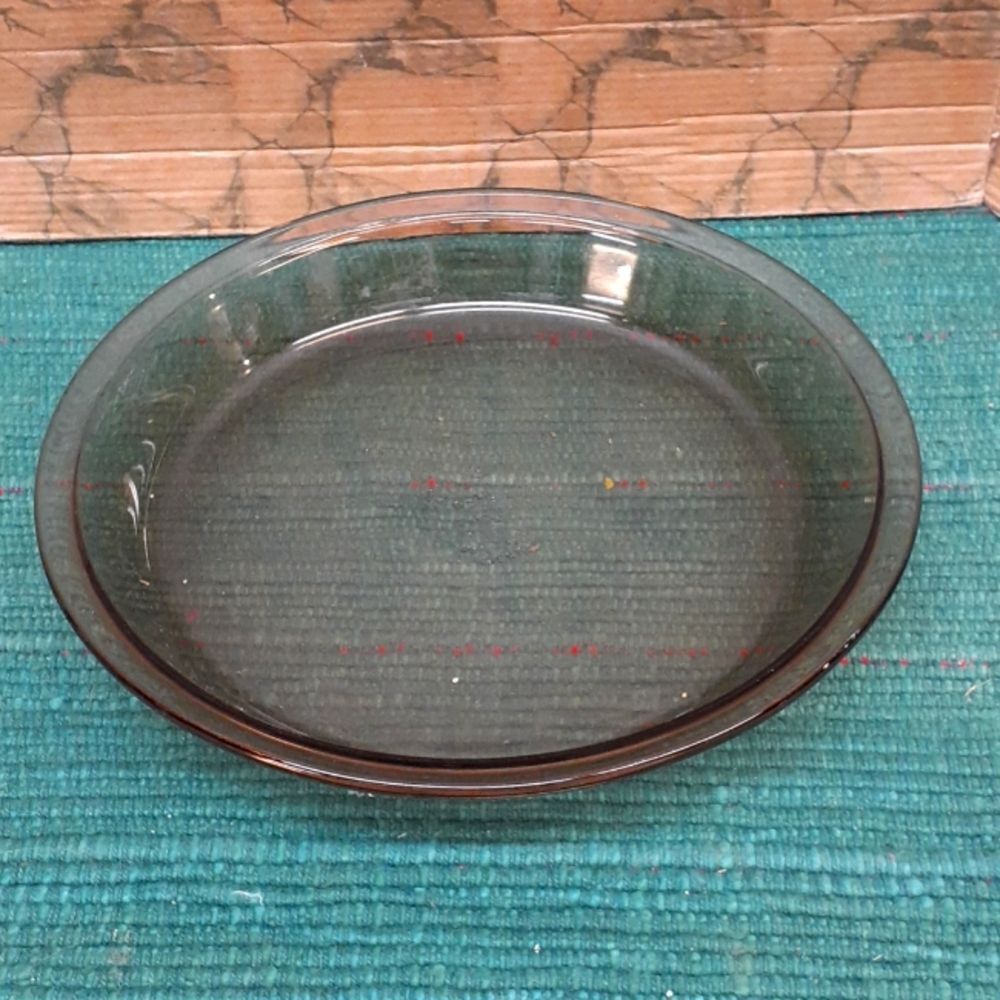 Vtg Pyrex Visions Ware Brown‎ Amber Smoke Glass 9" Pie Baking Dish 209 USA